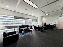 Gateway East (D7), Office #578153331